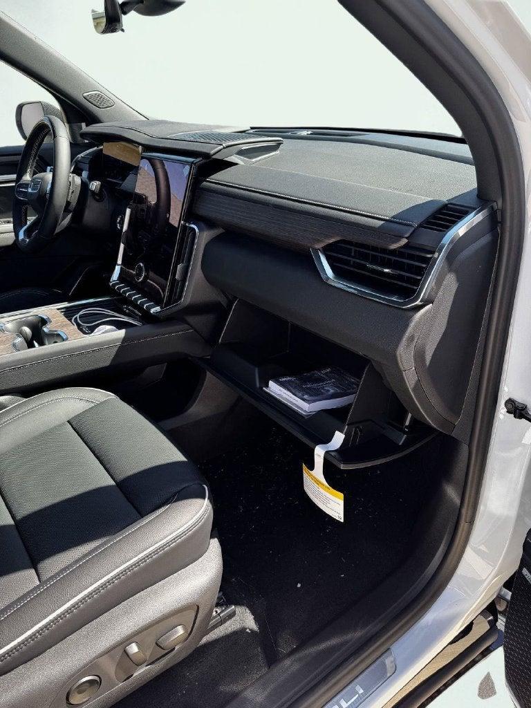 2027 GMC Acadia Denali