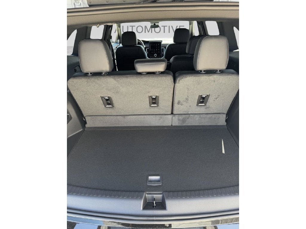 2027 GMC Acadia Denali