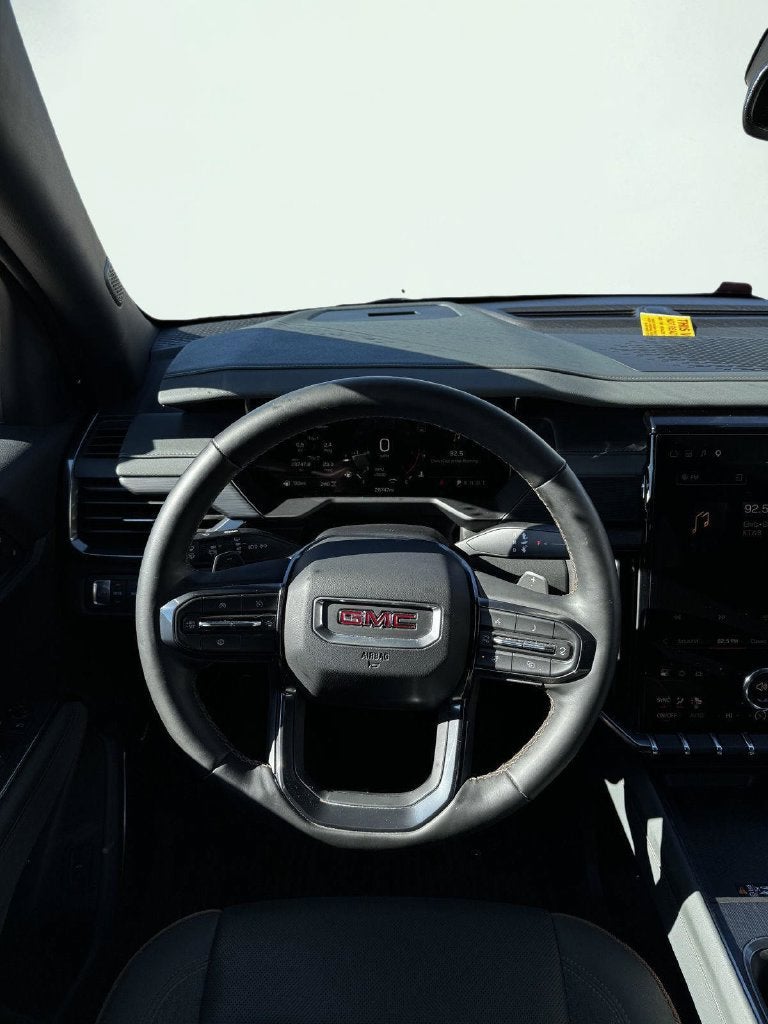 2025 GMC Acadia AT4