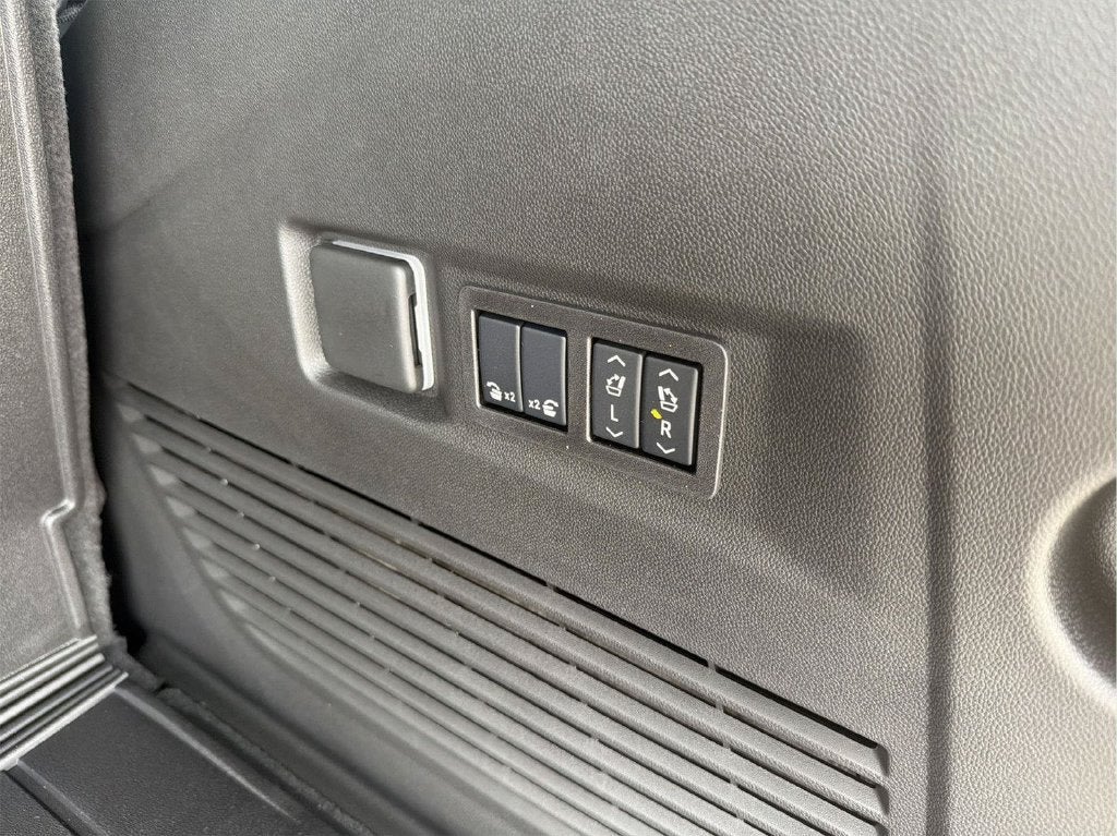 2027 GMC Yukon Denali
