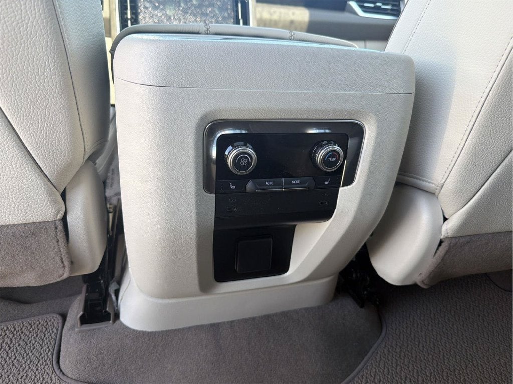 2027 GMC Yukon XL Denali