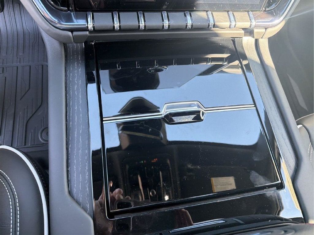 2027 GMC Yukon XL AT4 Ultimate