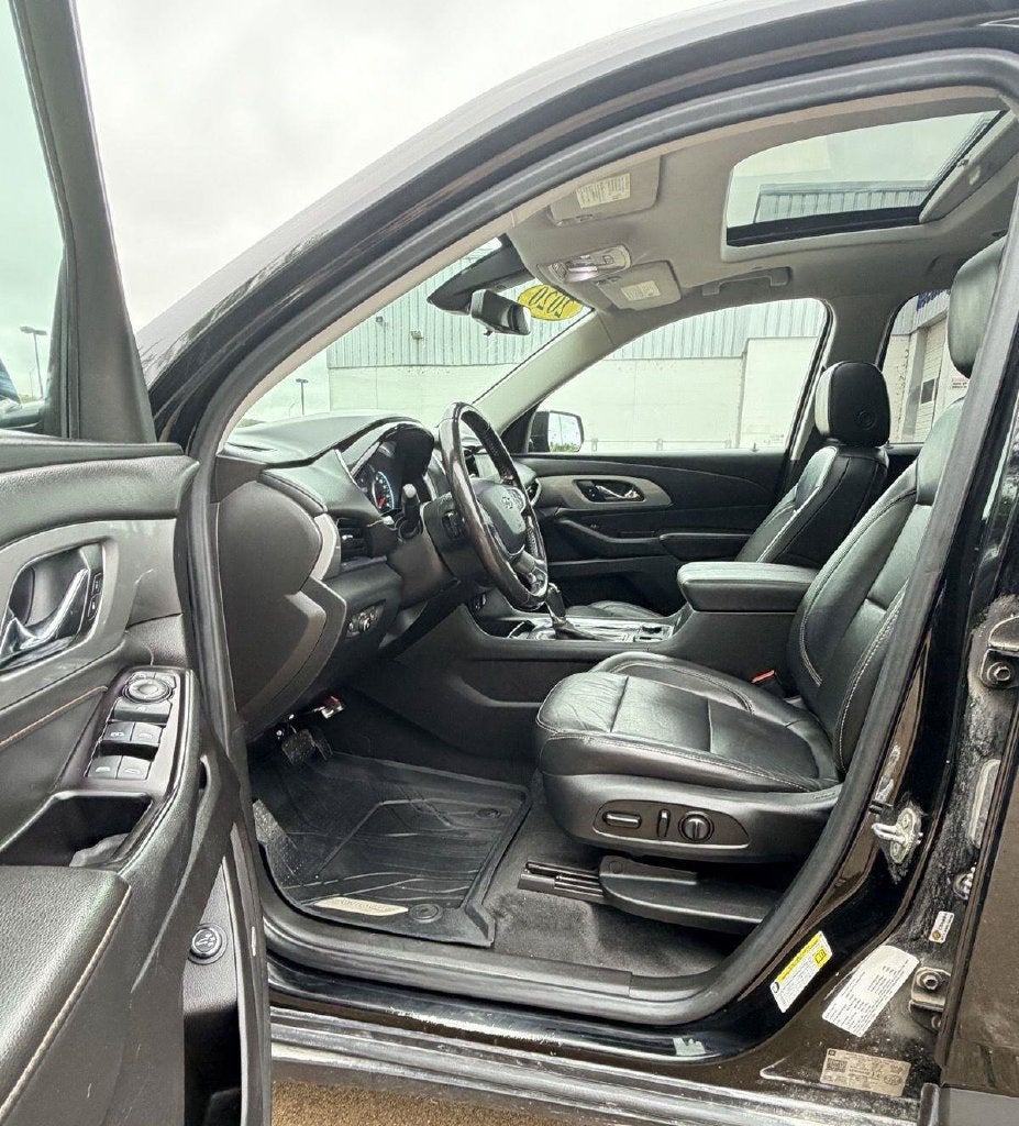 2020 Chevrolet Traverse RS