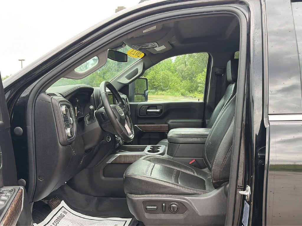 2023 GMC Sierra 3500 HD Denali