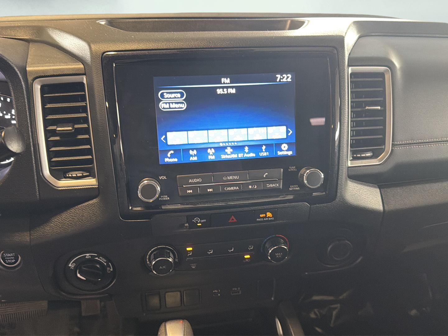 2023 Nissan Frontier SV