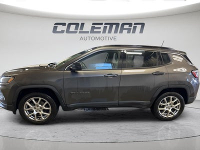 2022 Jeep Compass Latitude Lux